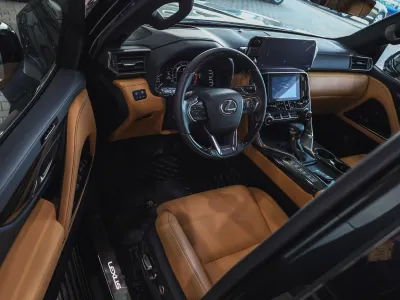 2024 لكزس إل إكس 600