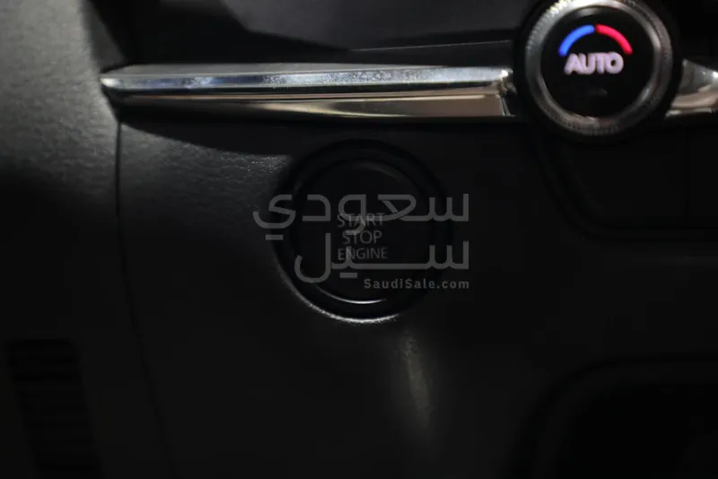 2025 مازدا سي اكس 30