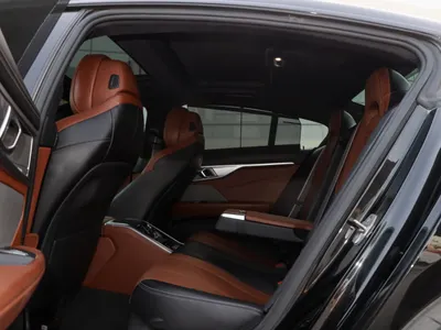 2023 بي ام دبليو الفئة الثامنة 840 إم