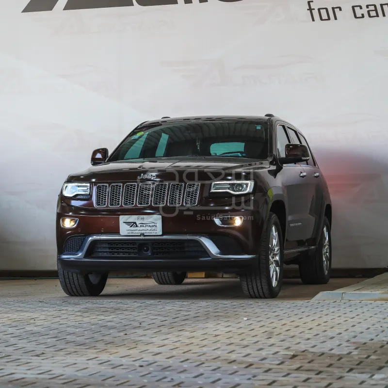 2015 جييب جراند شيروكي ساميت