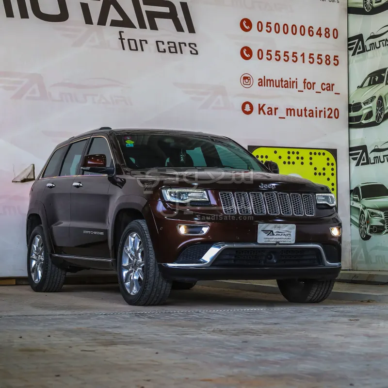 2015 جييب جراند شيروكي ساميت