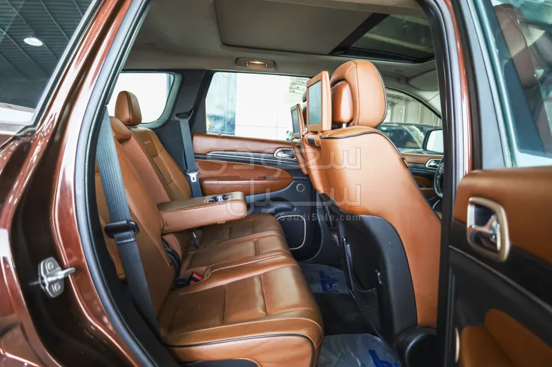 2015 جييب جراند شيروكي ساميت