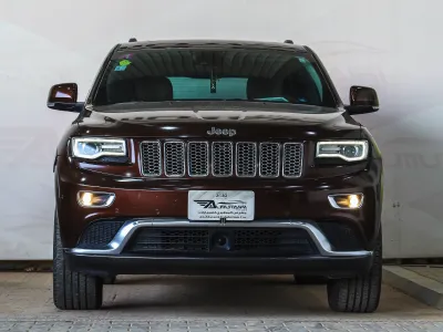 2015 جييب جراند شيروكي ساميت