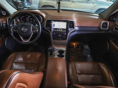 2015 جييب جراند شيروكي ساميت