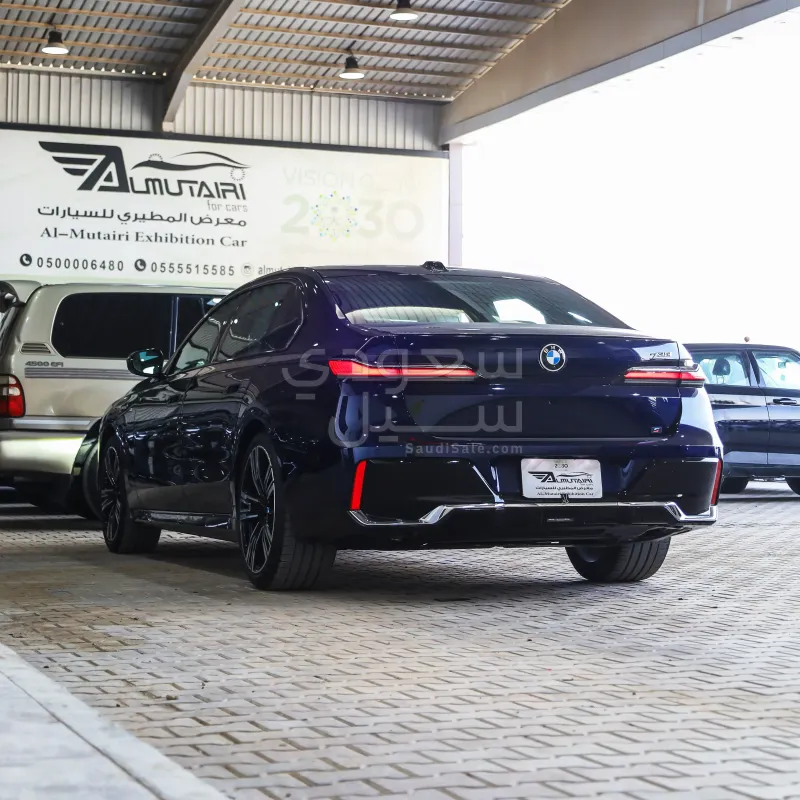 2024 بي ام دبليو الفئة السابعة 735أي