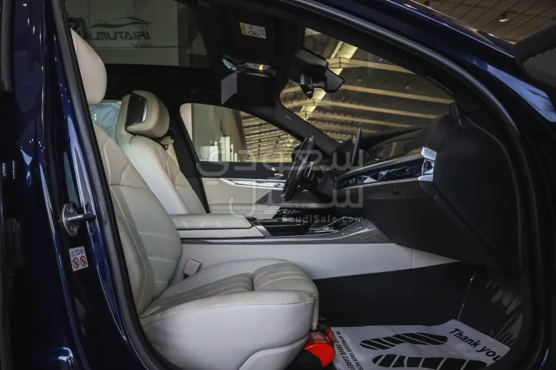 2024 بي ام دبليو الفئة السابعة 735أي