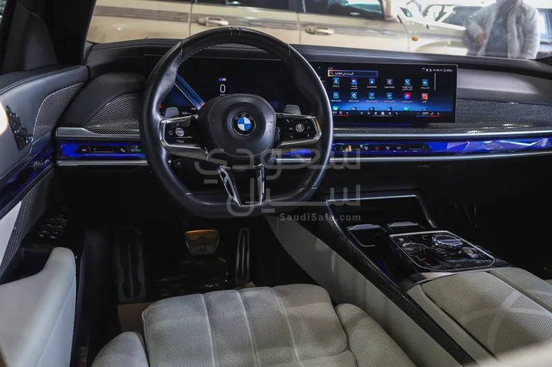 2024 بي ام دبليو الفئة السابعة 735أي