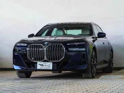 2024 بي ام دبليو الفئة السابعة 735أي