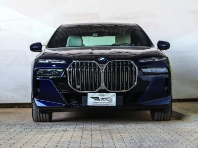 2024 بي ام دبليو الفئة السابعة 735أي