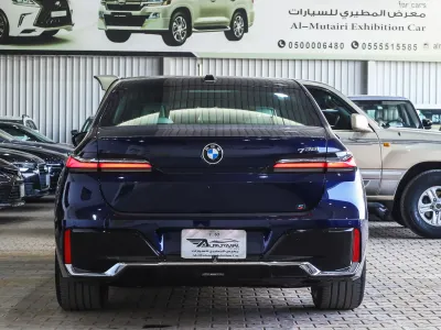 2024 بي ام دبليو الفئة السابعة 735أي