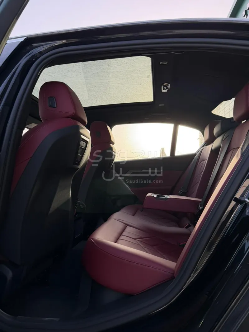 2026 بي ام دبليو الفئة الخامسة 520 أي