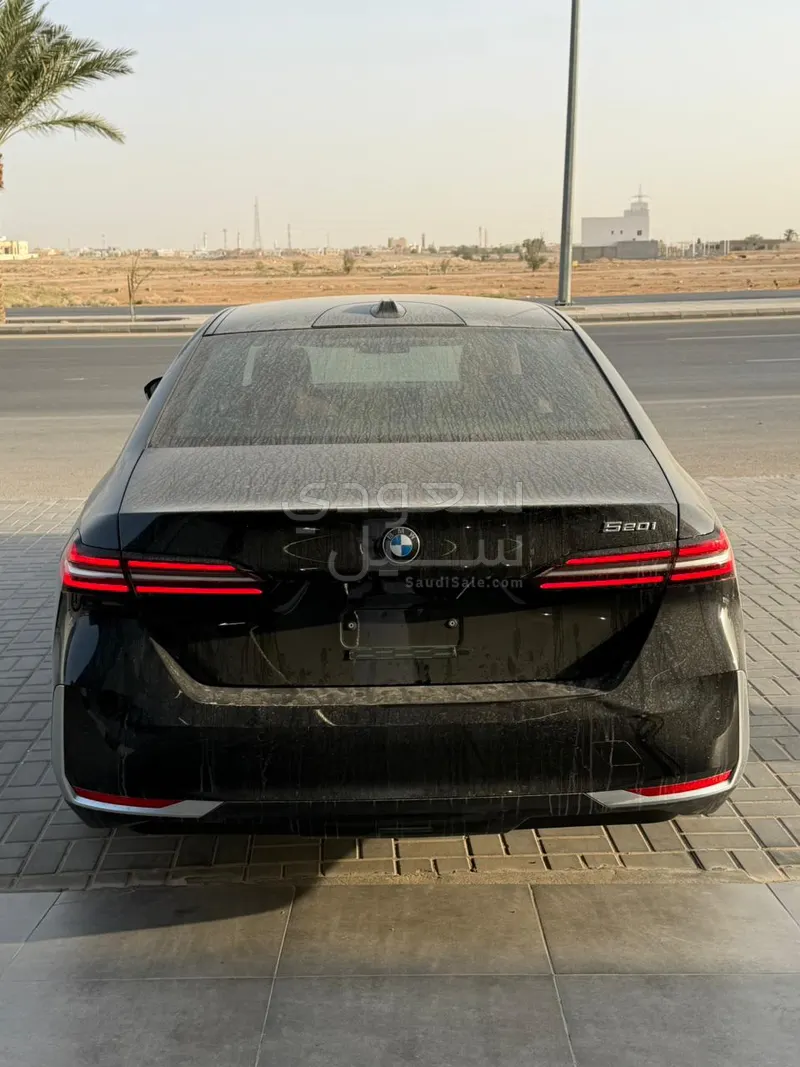 2026 بي ام دبليو الفئة الخامسة 520 أي