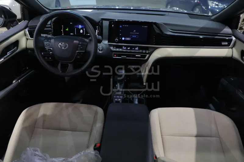 2025 تويوتا كامري ال اي