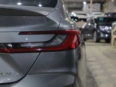 2025 تويوتا كامري ال اي