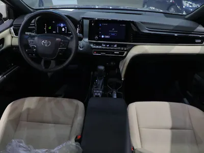 2025 تويوتا كامري ال اي