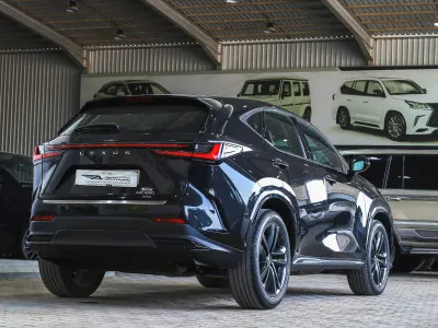 2024 لكزس إن إكس 350