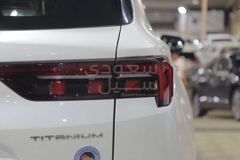 2026 فورد تيريتوري تيتانيوم بلس