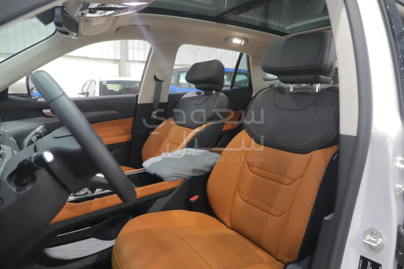 2026 فورد تيريتوري تيتانيوم بلس