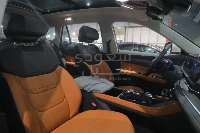 2026 فورد تيريتوري تيتانيوم بلس