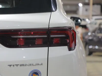 2026 فورد تيريتوري تيتانيوم بلس