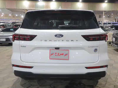 2026 فورد تيريتوري تيتانيوم بلس