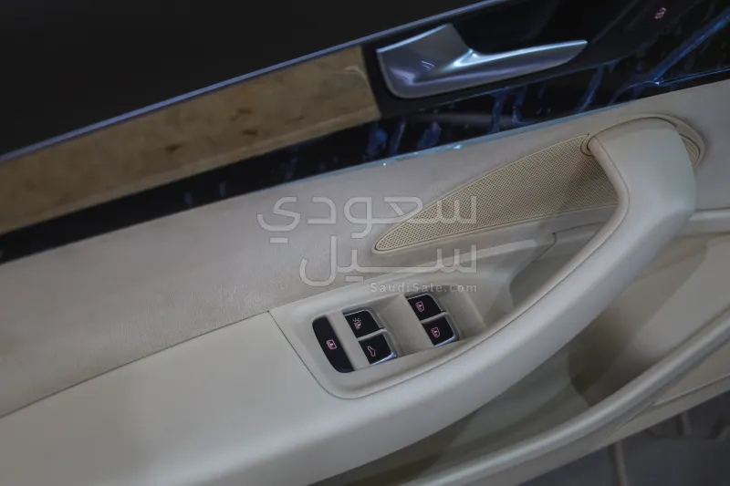 2014 اودي اي 8 ال