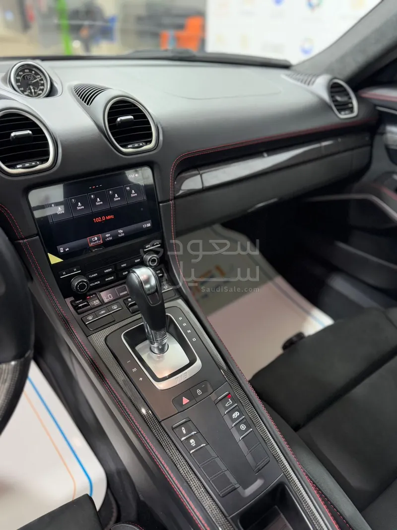 2024 بورش 718 كايمان