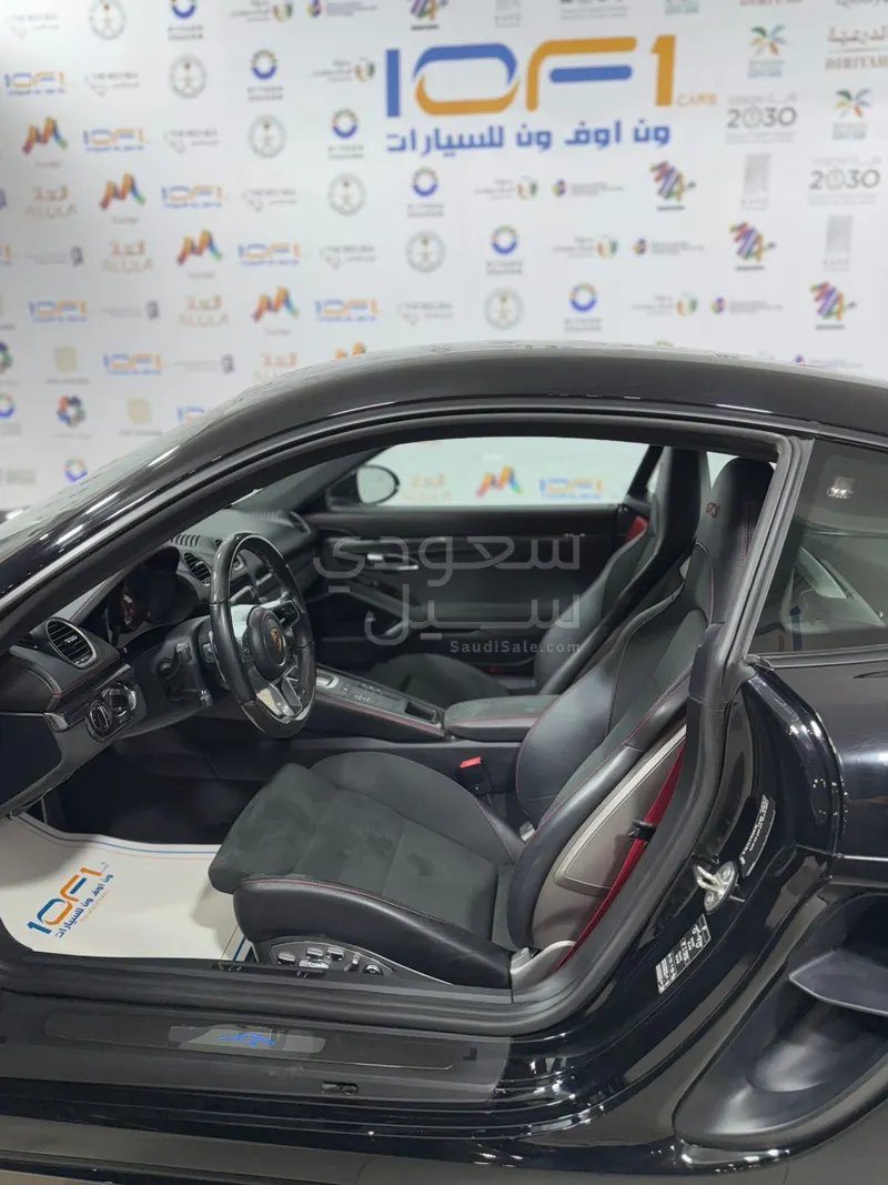 2024 بورش 718 كايمان