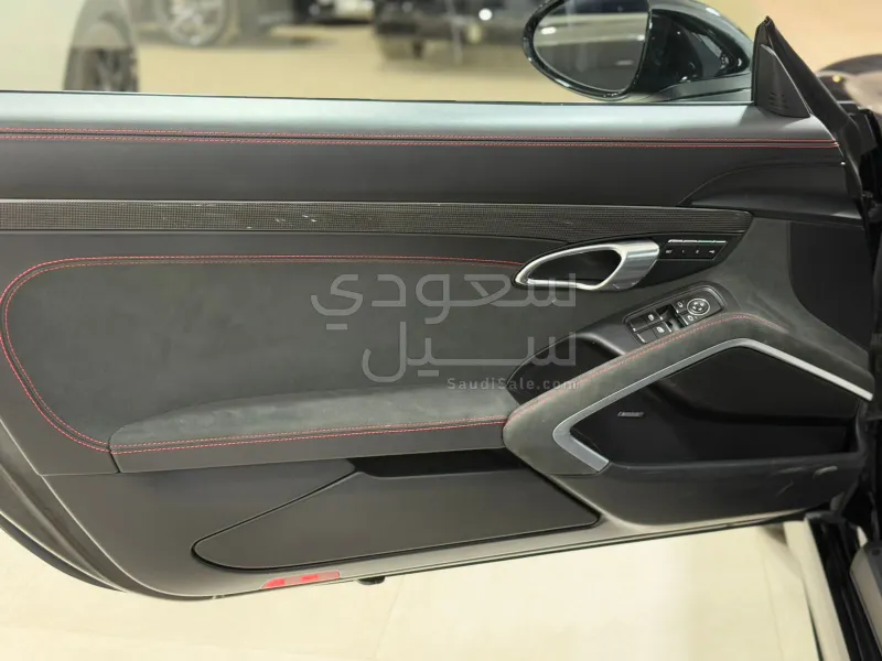 2024 بورش 718 كايمان