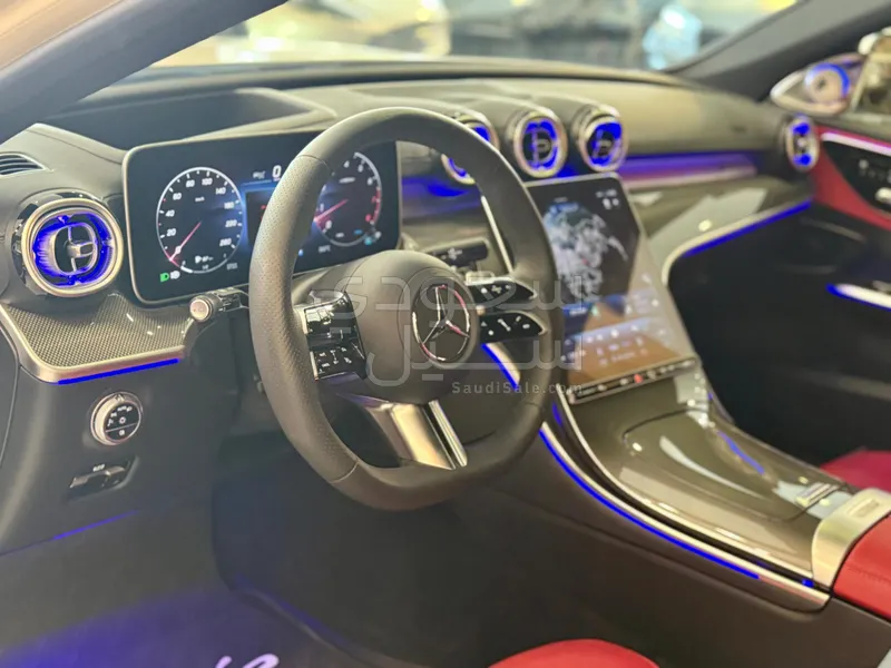 2024 مرسيدس - بنز سي 300 أي إم جي