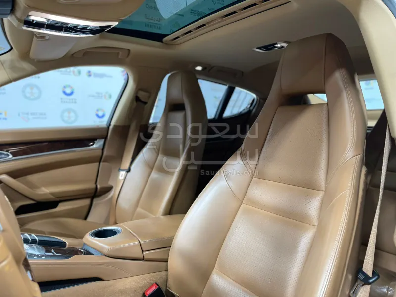 2013 بورش بانميرا 4