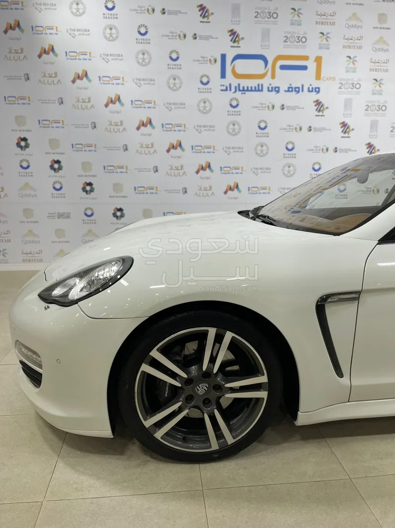 2013 بورش بانميرا 4