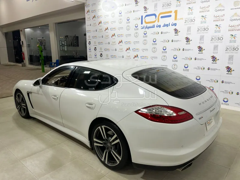 2013 بورش بانميرا 4