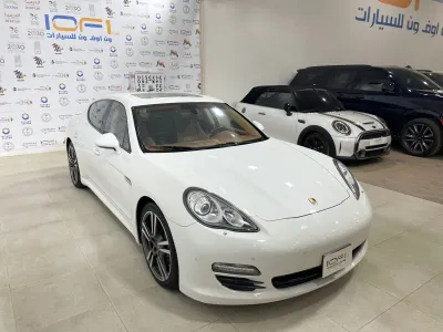 2013 بورش بانميرا 4