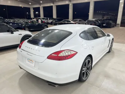 2013 بورش بانميرا 4