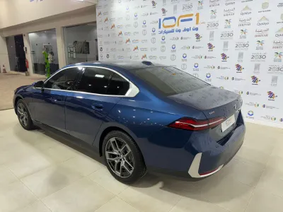 2024 بي ام دبليو الفئة الخامسة 520 أي