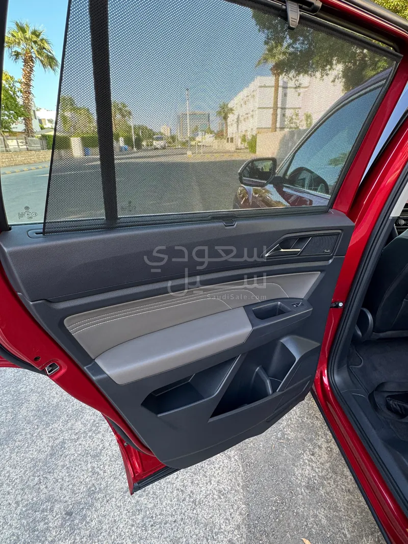 2021 فولكس واجن تيرامونت ار لاين