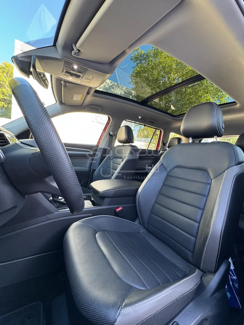 2021 فولكس واجن تيرامونت ار لاين