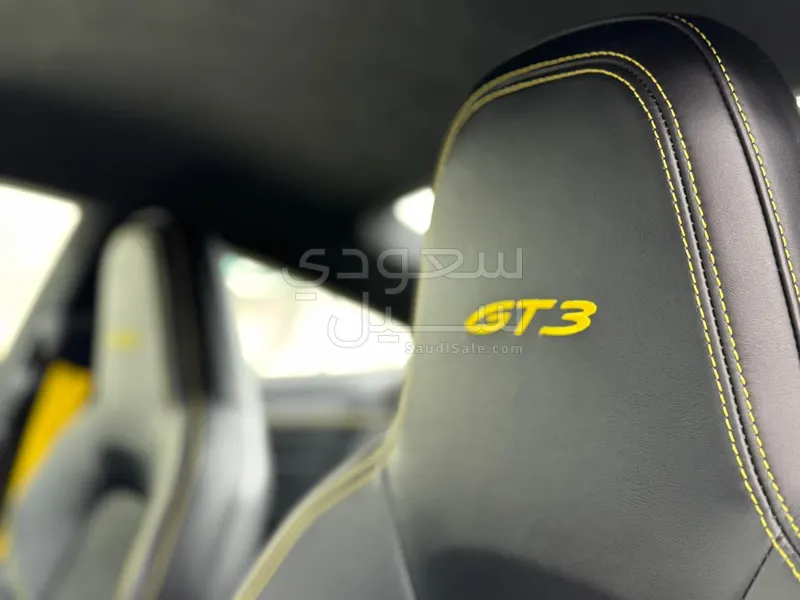 2022 بورش 911 كاريرا جي تي 3