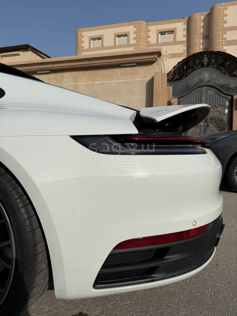 2020 بورش 911 كاريرا 4 اس