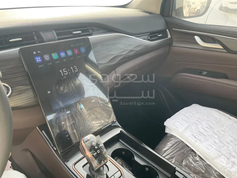 2025 دونج فينج ريتش 7 غمارتين