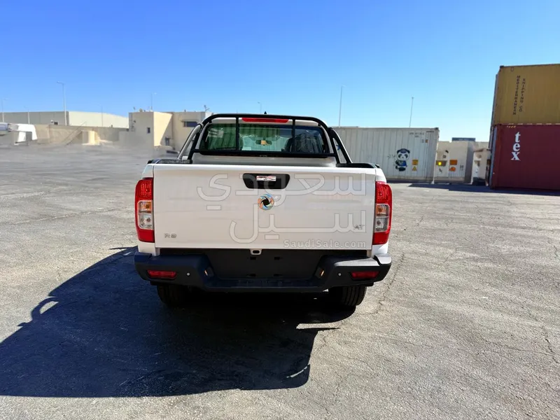 2025 دونج فينج ريتش 7 غمارتين