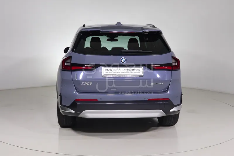 2024 بي ام دبليو الفئة اي