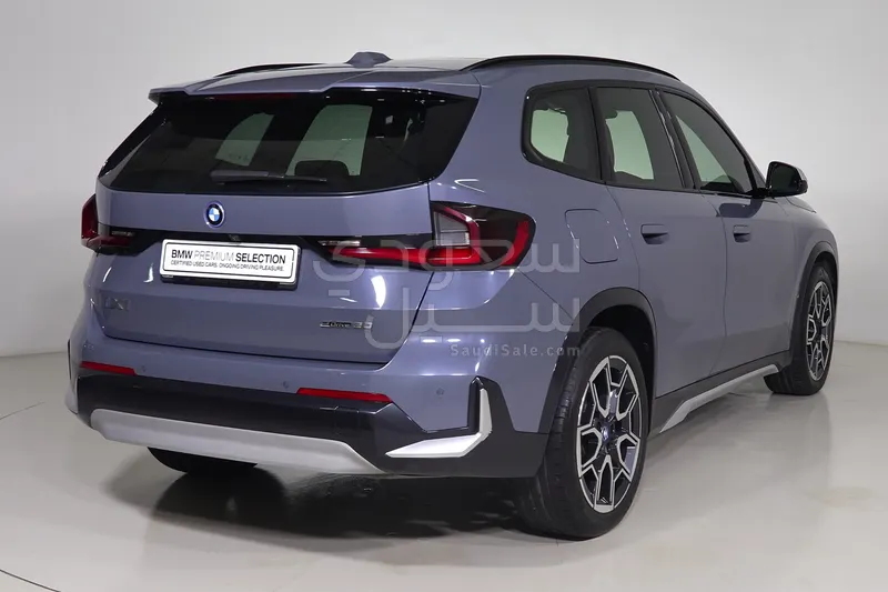 2024 بي ام دبليو الفئة اي