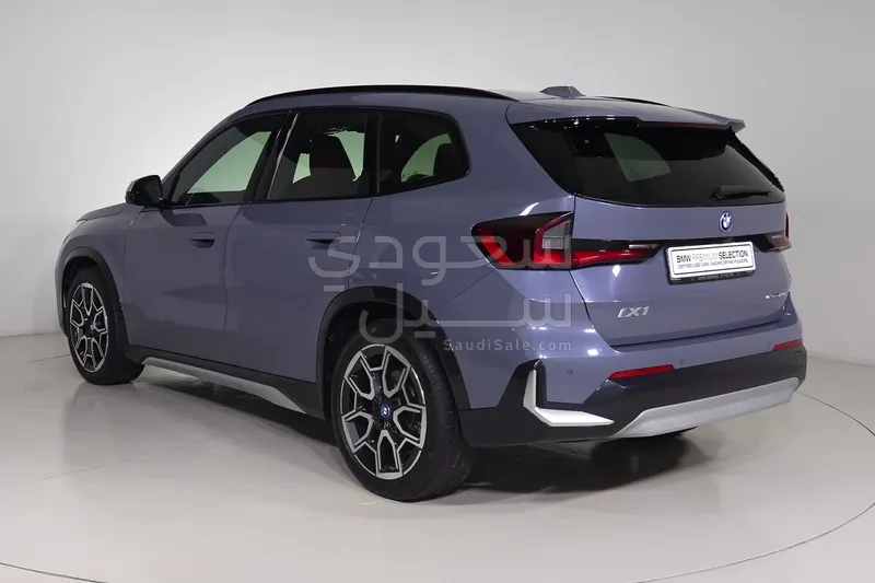 2024 بي ام دبليو الفئة اي