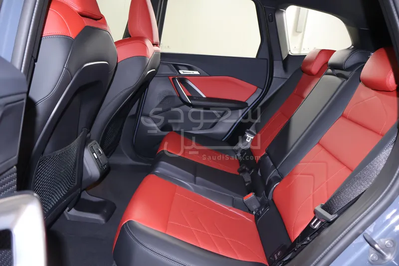 2024 بي ام دبليو الفئة اي