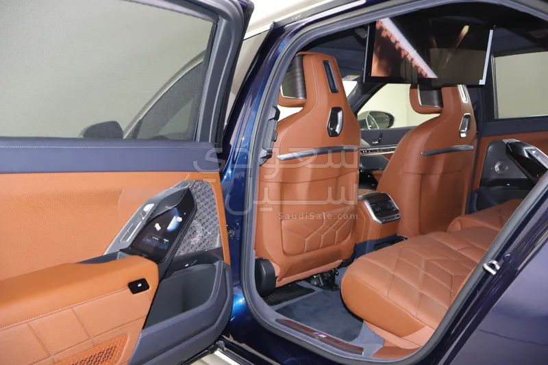 2024 بي ام دبليو الفئة اي