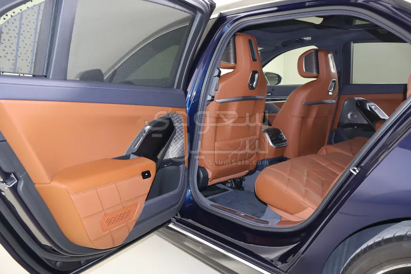 2024 بي ام دبليو الفئة اي