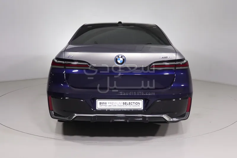 2024 بي ام دبليو الفئة اي