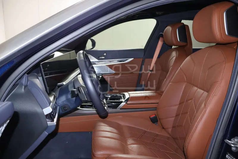 2024 بي ام دبليو الفئة اي